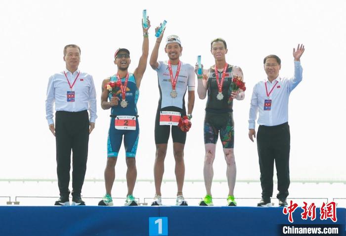 2023年徐州云龙湖畔铁人三项赛圆满落幕 近600名选