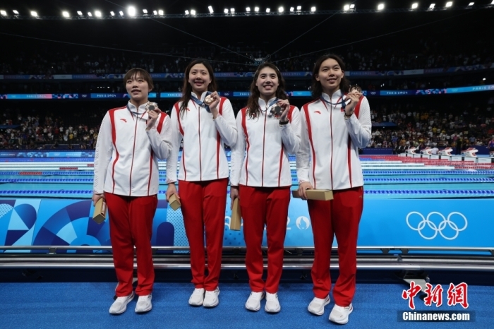 中国游泳队巴黎奥运创历史 男子接力破美队40年