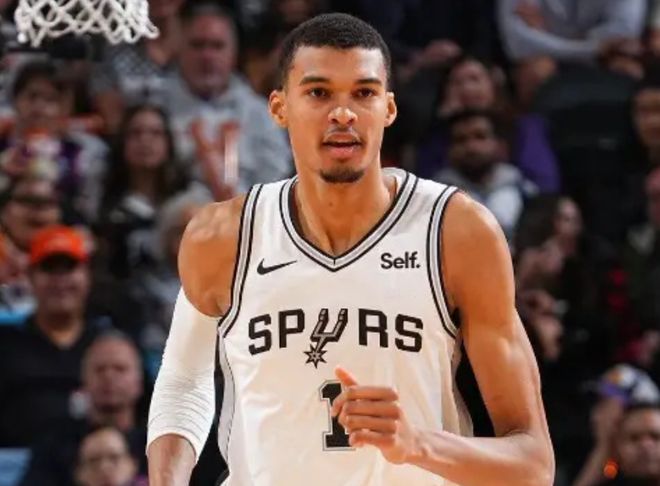 文班亚马逆袭登顶常规赛MVP榜首 数据全面碾压历